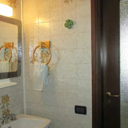 Casa Santa Monica Guest house *